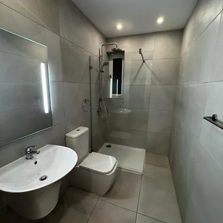 Daire 3 Bedroom Maisonette Next To Pacaville Is-Swieqi
